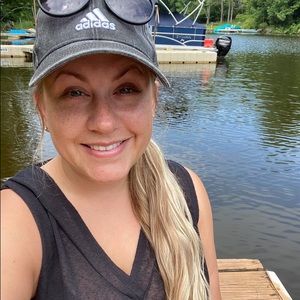 Meet your Posher, Krystal